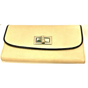 Relativity Pebble Patent Turnlock Bone Wallet Envelop Style